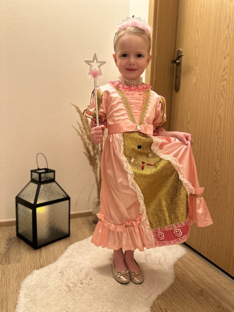 Růžová princezna II. kostýmy pro děti